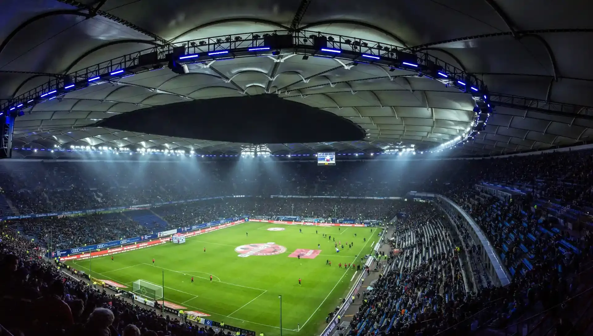 FC Bayern Munich vs Eintracht Frankfurt - Image 2